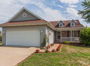 6600 Mason Rd, Manito, IL 61546