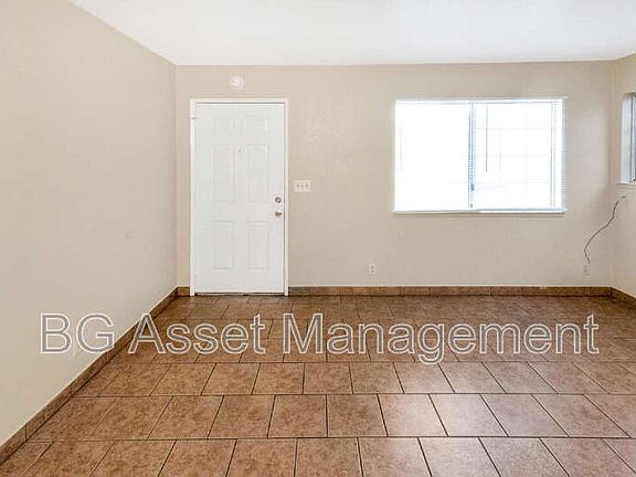 2nd image of 1426 48th Ave Unit A