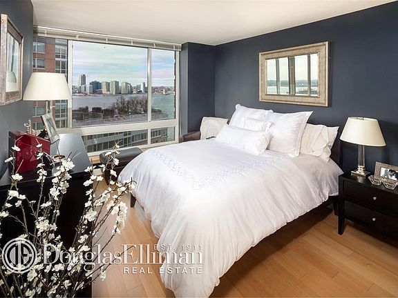 4th image of 211 N End Ave APT 15G