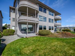1401 SE Dock St APT 203, Oak Harbor, WA 98277