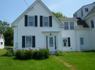 10 Lanes Island Rd, Vinalhaven, ME 04863