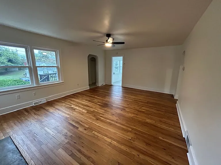 408 Orchard Dr — Photo 7
