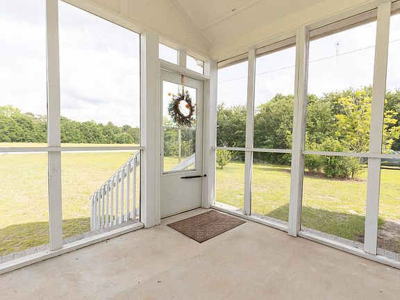 2nd image of 496 Hollyhock Rd