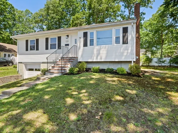 21 Pauline St, Randolph, MA 02368