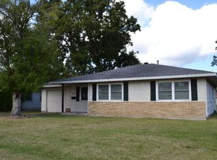 5018 Gulf Ave, Groves, TX 77619