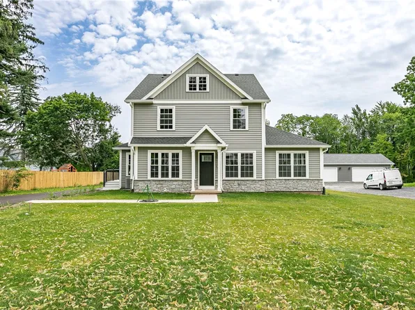 16 Cottage St, Spencerport, NY 14559