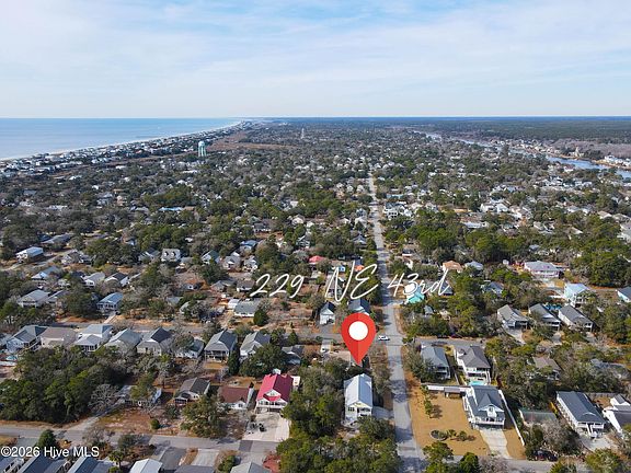 4th image of 229 NE 43rd Street