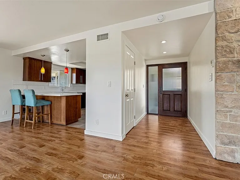 23932 Flores Ave — Photo 9