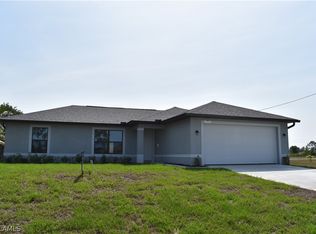 3746 NE 16th Place Cpe, Coral, FL 33909