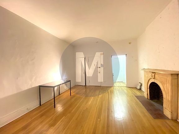 5th image of 134 W 46th St #3R