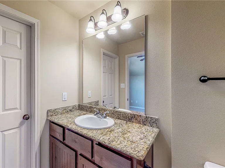 3414 Cullen Trl — Photo 26
