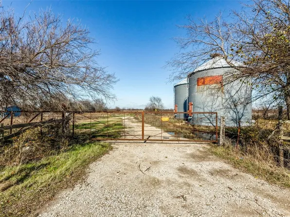 8069 County Road 623, Farmersville, TX 75442