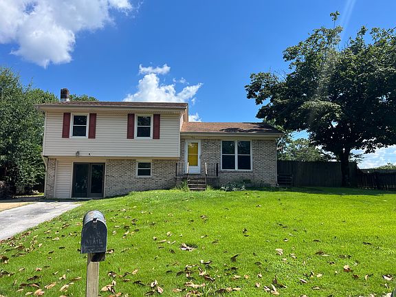 2nd image of 320 Michelle Dr
