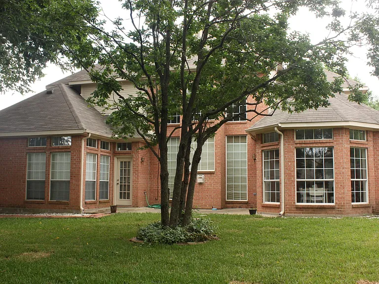 317 Sycamore Dr — Photo 23