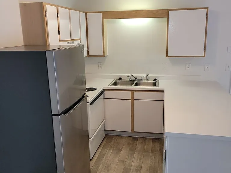 Arlington Apartments — Photo 68