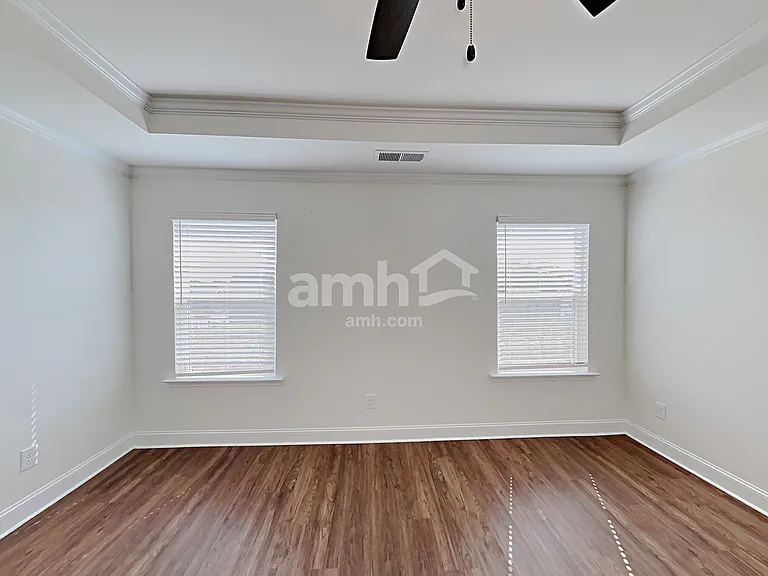 406 Levon Ct — Photo 12