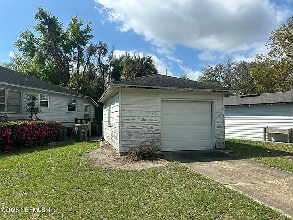 4th image of 1320 PINEGROVE Court