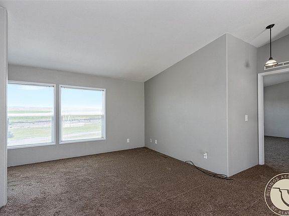 4th image of 2085 S 13th Rd