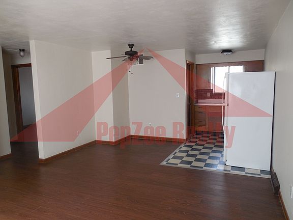 3rd image of 132 N 10th St