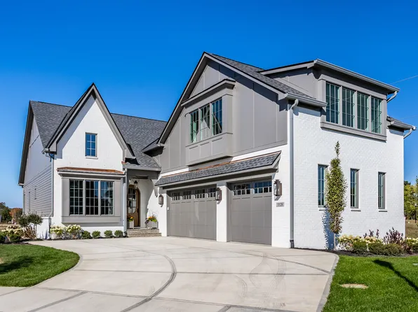 3528 Marketplace Ct, Zionsville, IN 46077