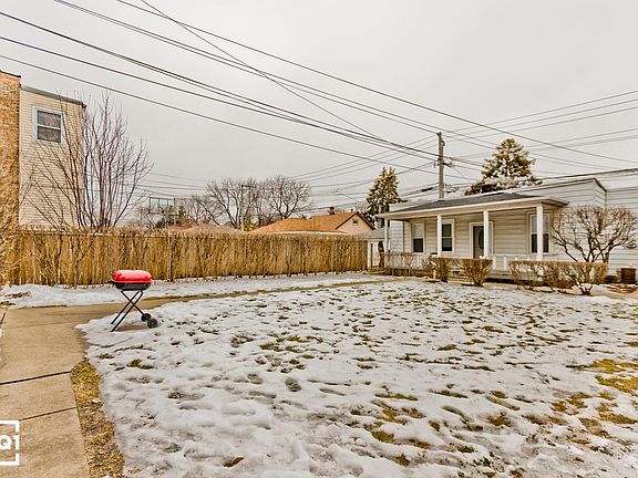 5th image of 5654 W Higgins Ave #1F