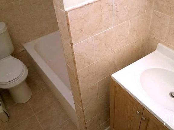 4th image of 11820 Queens Blvd Ste 2