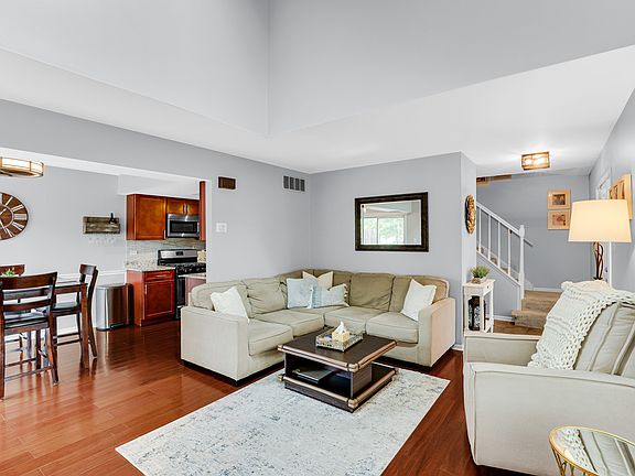4th image of 16440 Cobblestone Ct #19A