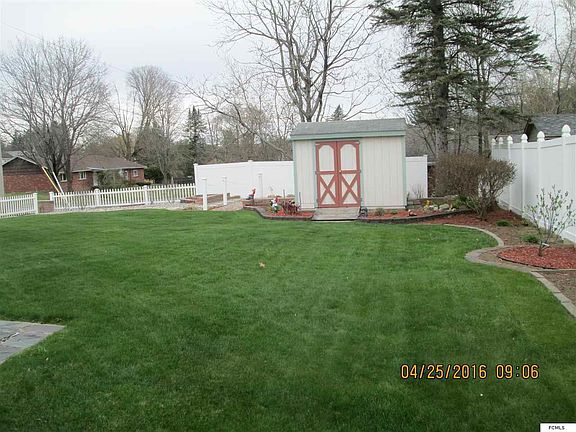 3rd image of 1 Country Club Dr