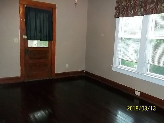 4th image of 45 West St