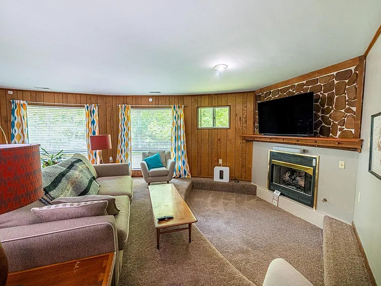 516 McIntosh Dr — Photo 3
