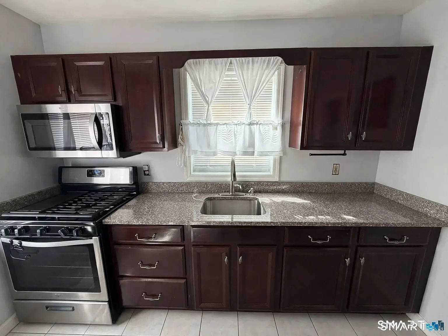 2 bed, 1.0 bath, 1000 sqft, $2,100 — Photo 4