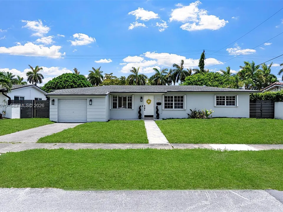 9075 SW 48th Ter