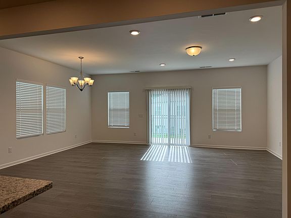 4th image of 205 Solacium Ln