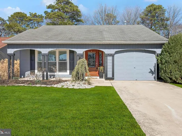 20 Buxton Ct, Southampton, NJ 08088