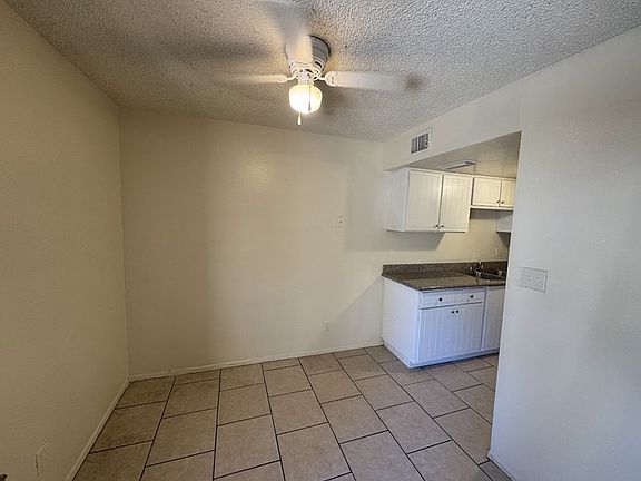 5th image of 6737 W Devonshire Ave