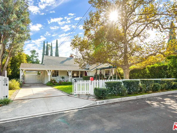 12346 Hartsook St, Valley Village, CA 91607