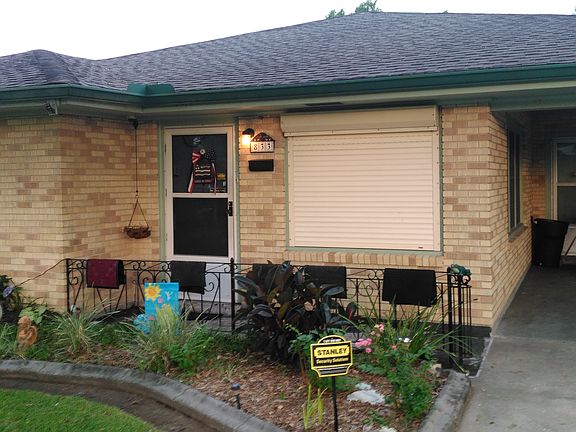 3rd image of 833 Avenue H