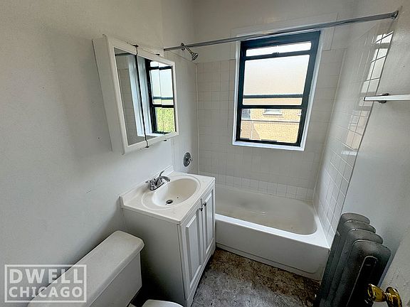 5th image of 2332.5 N Spaulding Ave