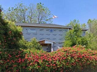 554 Hampton Rd, Hayward, CA 94541