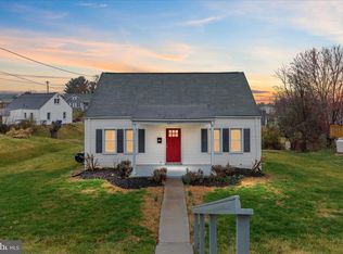 822 William St, Front Royal, VA 22630