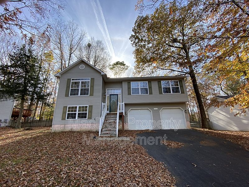 1st image of 1112 Oakland Dr