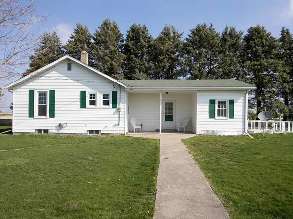 2640 Larch Ave, Washington, IA 52353