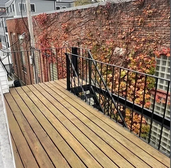 554 E 4th St #6 — Photo 13