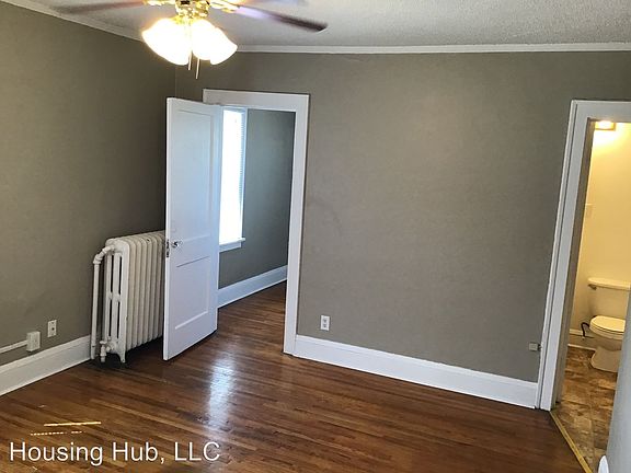 3rd image of 516 Smith Ave S APT 2