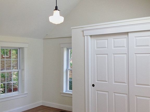 3rd image of 1 Norfolk Pl #2