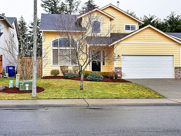 3rd image of 8619 161st St E