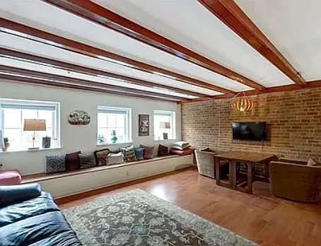 2 bed, 921 sqft, $2,095 — Photo 2