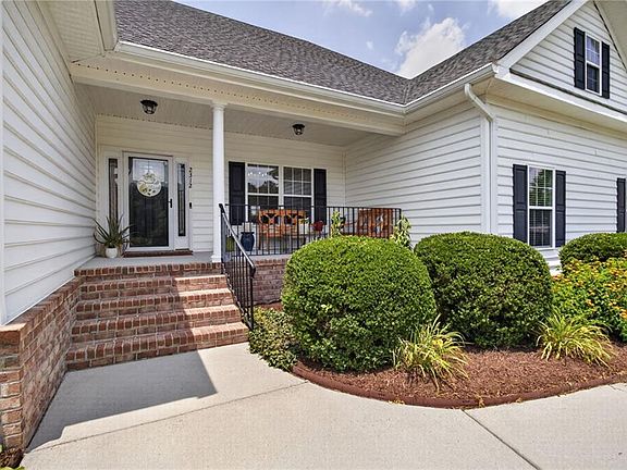 2nd image of 2312 Dapple Grey Ct