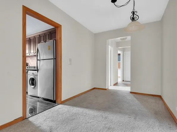 144-45 Sanford Avenue image 3 of 10