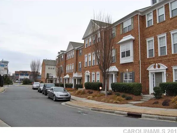 10420 Winslet Dr, Charlotte, NC 28277